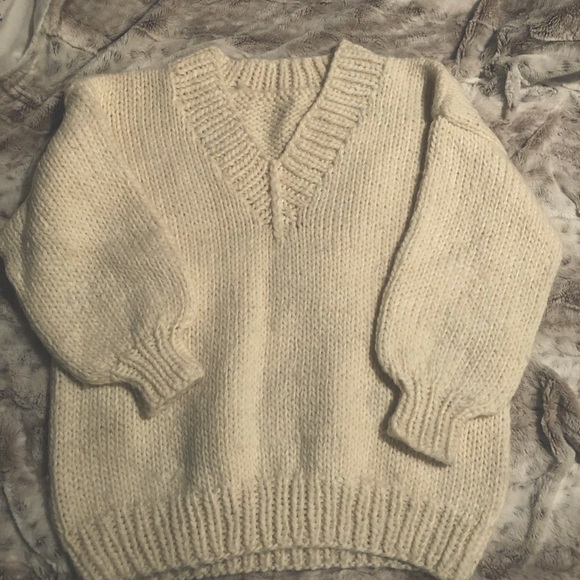 Artisan Handmade White/Cream Warm Knit Sweater Size M/L - Picture 1 of 5